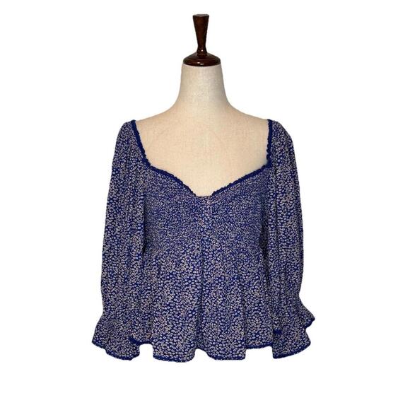 Free People Britnee Floral Cropped Peplum Smocked Puff Sleeve Top M Blue White - Picture 2 of 9